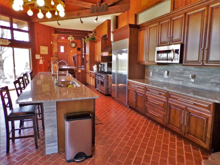 Newly remodeled, fully stocked commercial kitchen